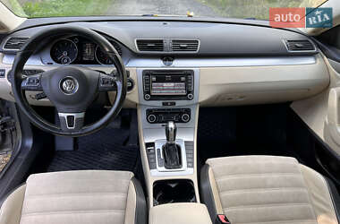 Купе Volkswagen CC / Passat CC 2011 в 