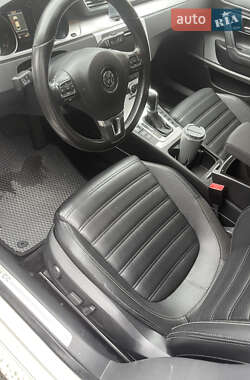 Купе Volkswagen CC / Passat CC 2013 в 