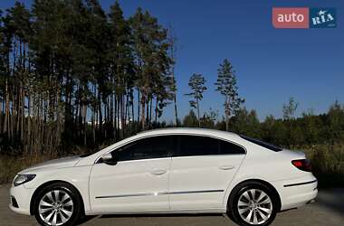 Купе Volkswagen CC / Passat CC 2011 в 