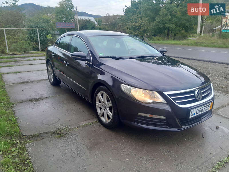 Купе Volkswagen CC / Passat CC 2010 в Косове