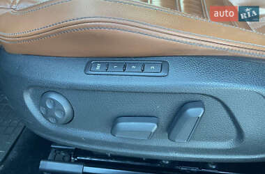 Купе Volkswagen CC / Passat CC 2009 в 