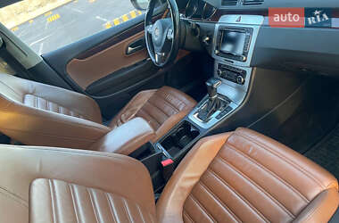 Купе Volkswagen CC / Passat CC 2009 в 
