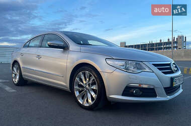 Купе Volkswagen CC / Passat CC 2009 в 