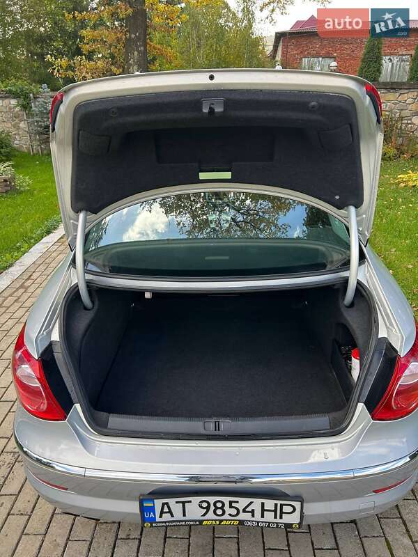 Купе Volkswagen CC / Passat CC 2010 в Ивано-Франковске