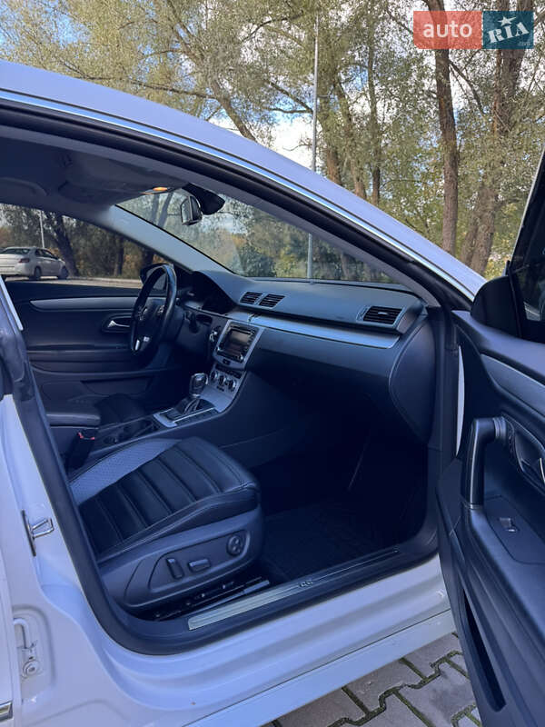 Купе Volkswagen CC / Passat CC 2013 в Хмельницькому