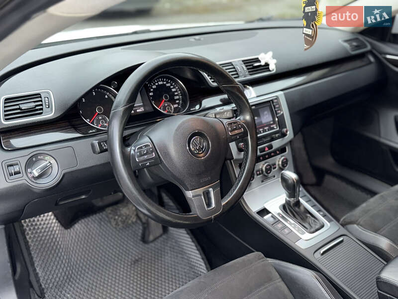 Купе Volkswagen CC / Passat CC 2013 в Радомышле