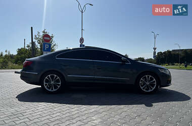 Купе Volkswagen CC / Passat CC 2009 в 