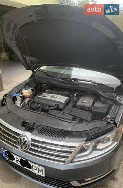 Купе Volkswagen CC / Passat CC 2012 в 