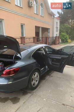 Купе Volkswagen CC / Passat CC 2012 в 