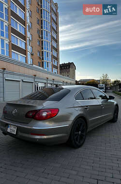 Купе Volkswagen CC / Passat CC 2009 в 