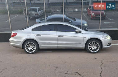 Купе Volkswagen CC / Passat CC 2011 в 