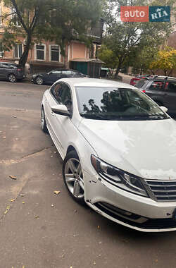 Купе Volkswagen CC / Passat CC 2014 в 