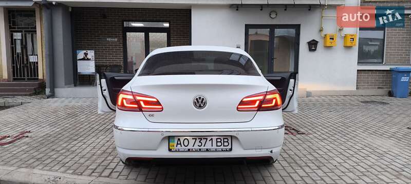 Купе Volkswagen CC / Passat CC 2012 в Мукачево
