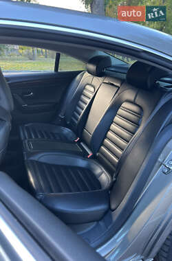 Купе Volkswagen CC / Passat CC 2011 в 