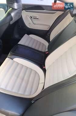 Купе Volkswagen CC / Passat CC 2009 в 
