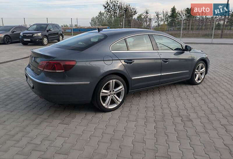 Купе Volkswagen CC / Passat CC 2012 в Києві