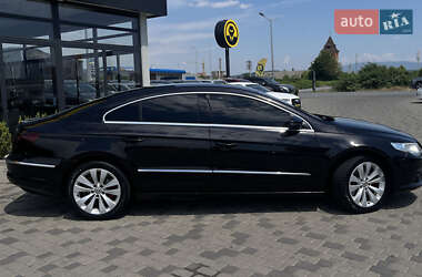 Купе Volkswagen CC / Passat CC 2011 в 