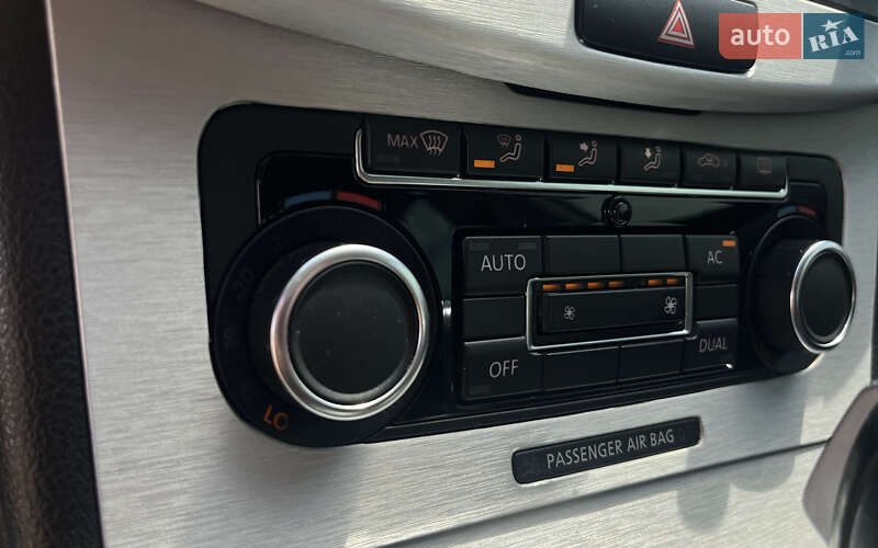 Купе Volkswagen CC / Passat CC 2011 в Мукачево