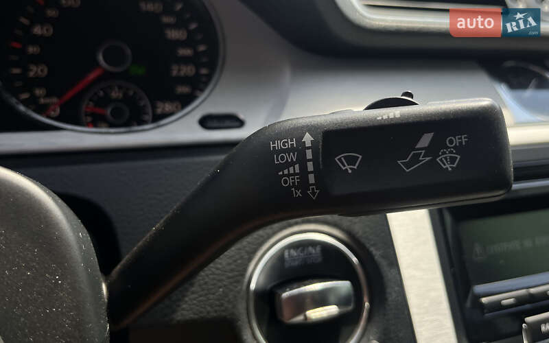 Купе Volkswagen CC / Passat CC 2011 в Мукачево