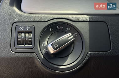 Купе Volkswagen CC / Passat CC 2011 в 