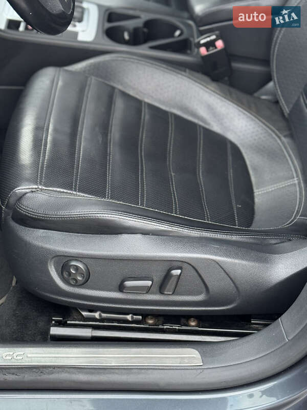 Купе Volkswagen CC / Passat CC 2012 в Сарнах