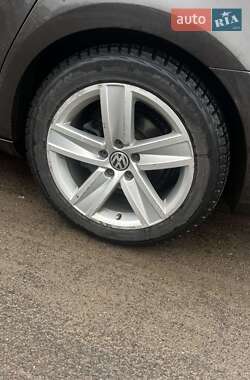 Купе Volkswagen CC / Passat CC 2012 в 