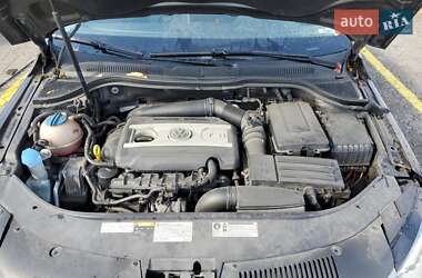 Купе Volkswagen CC / Passat CC 2014 в 