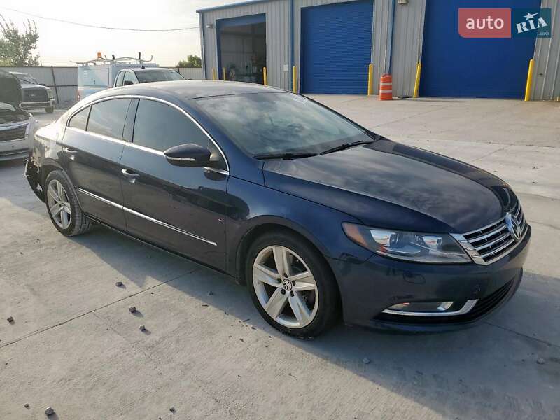 Купе Volkswagen CC / Passat CC 2014 в Львове
