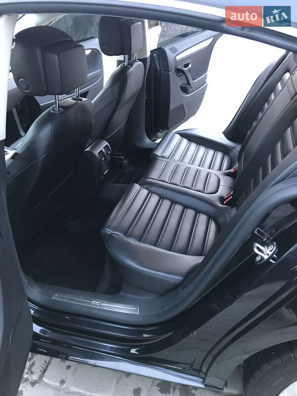Купе Volkswagen CC / Passat CC 2012 в Львові