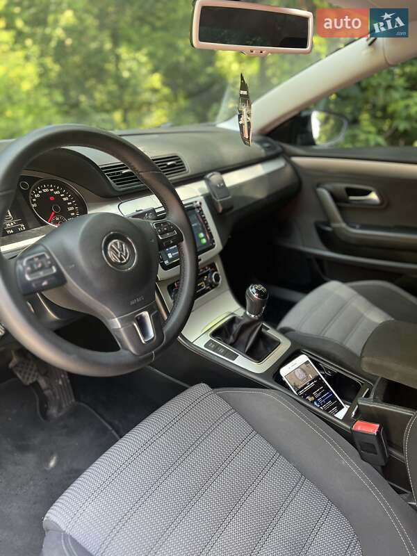Купе Volkswagen CC / Passat CC 2009 в Днепре