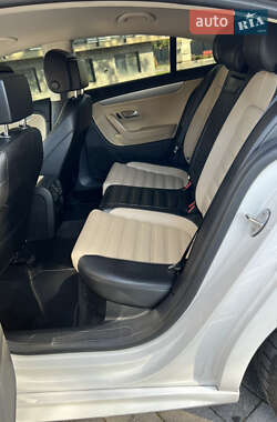 Купе Volkswagen CC / Passat CC 2014 в 