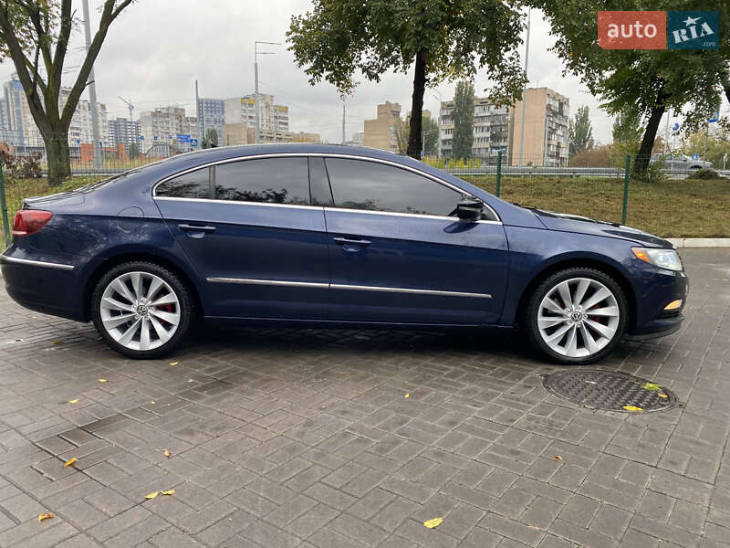 Купе Volkswagen CC / Passat CC 2013 в Киеве