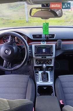 Купе Volkswagen CC / Passat CC 2011 в 