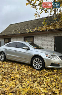 Купе Volkswagen CC / Passat CC 2011 в 