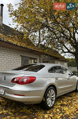 Купе Volkswagen CC / Passat CC 2011 в 