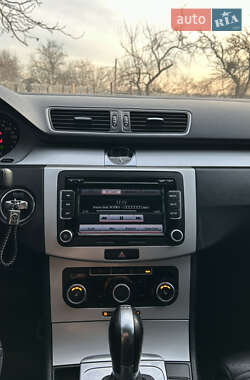 Купе Volkswagen CC / Passat CC 2011 в 
