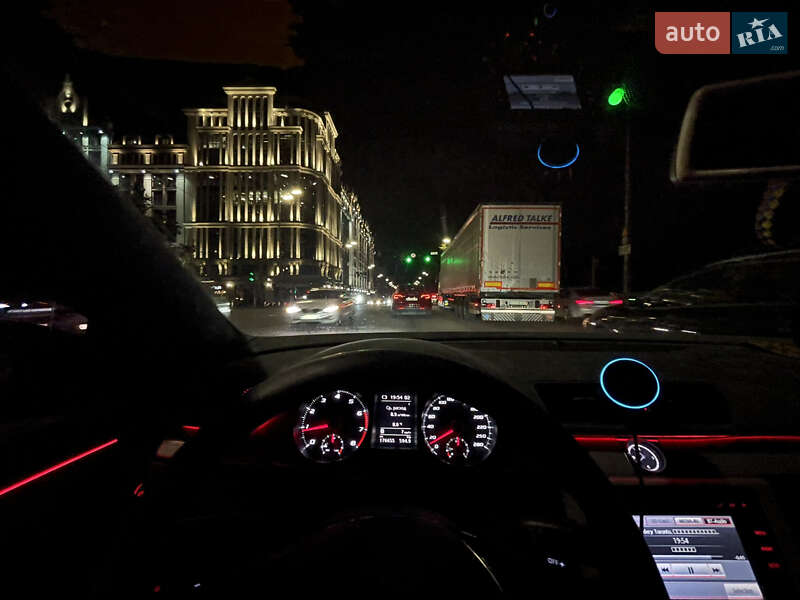 Купе Volkswagen CC / Passat CC 2012 в Киеве