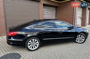 Купе Volkswagen CC / Passat CC 2011 в 