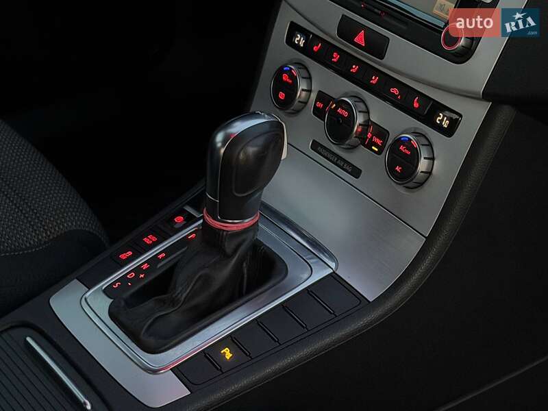 Купе Volkswagen CC / Passat CC 2012 в Харькове