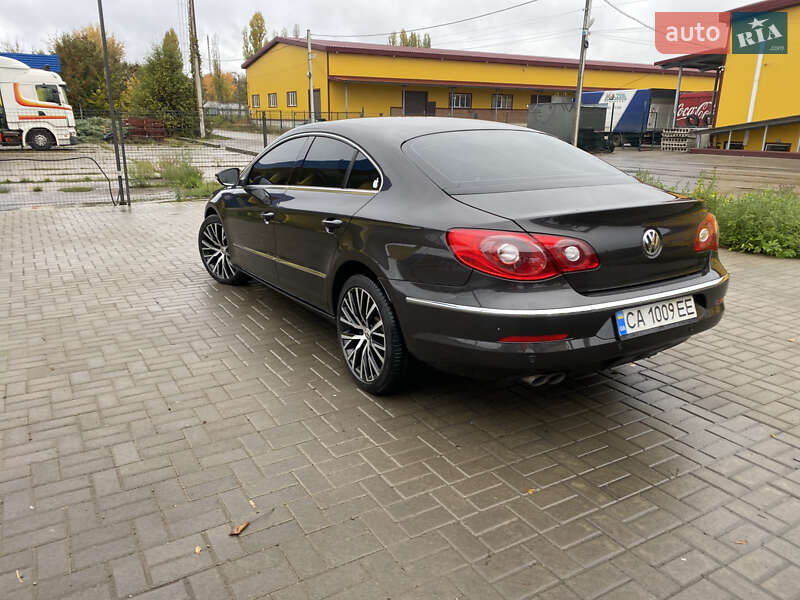 Купе Volkswagen CC / Passat CC 2008 в Умані