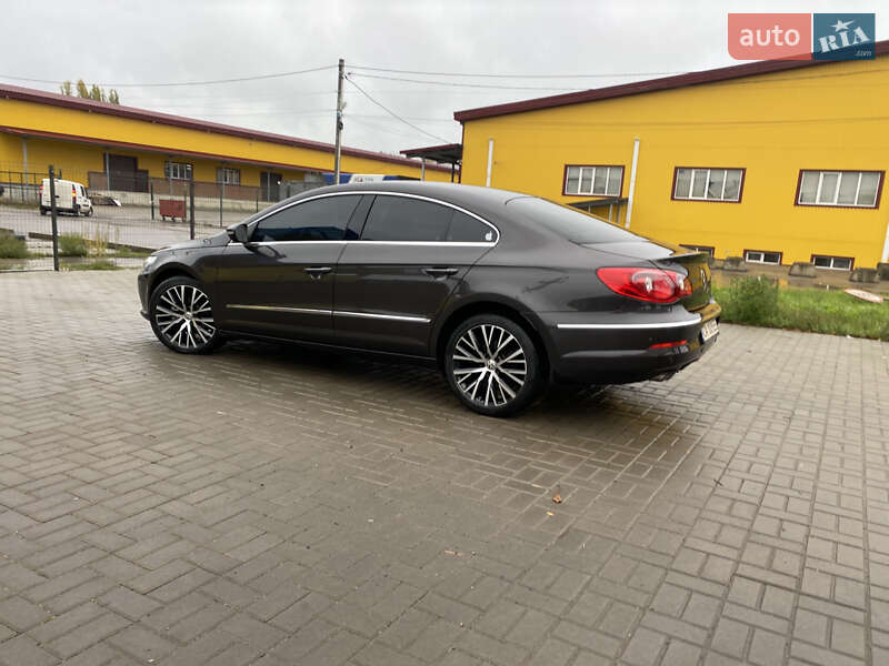 Купе Volkswagen CC / Passat CC 2008 в Умані