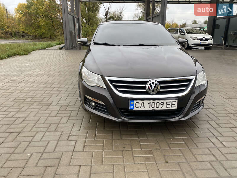 Купе Volkswagen CC / Passat CC 2008 в Умані