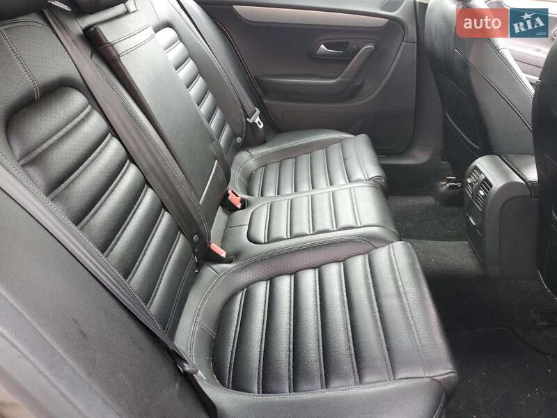 Купе Volkswagen CC / Passat CC 2012 в Львове