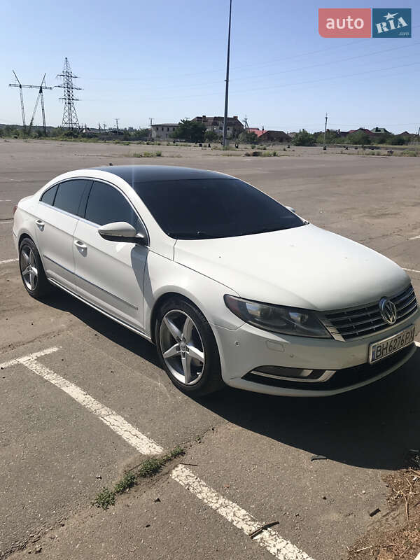Купе Volkswagen CC / Passat CC 2012 в Николаеве
