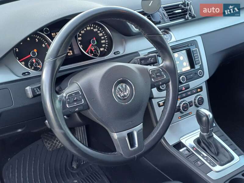 Купе Volkswagen CC / Passat CC 2013 в Рівному фото 26 Купе Volkswagen CC / Passat CC 2013 в Рівному