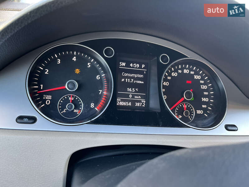 Купе Volkswagen CC / Passat CC 2010 в Черкасах