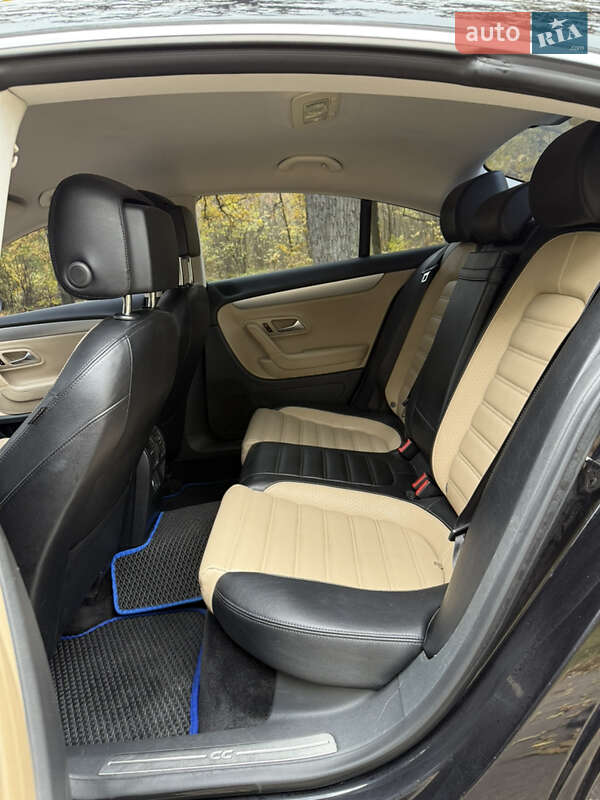 Купе Volkswagen CC / Passat CC 2014 в Білій Церкві