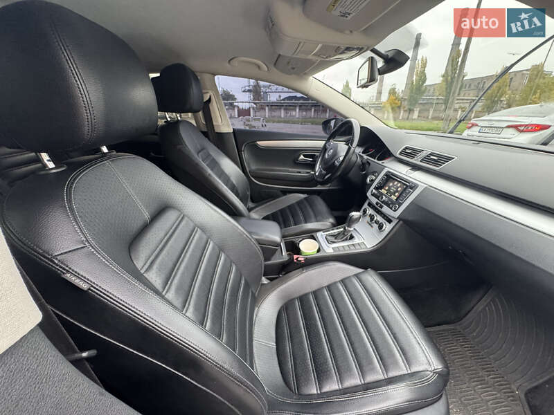 Купе Volkswagen CC / Passat CC 2012 в Києві фото 24 Купе Volkswagen CC / Passat CC 2012 в Києві