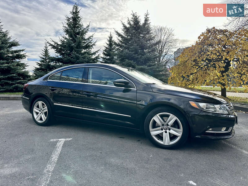 Купе Volkswagen CC / Passat CC 2013 в Львові