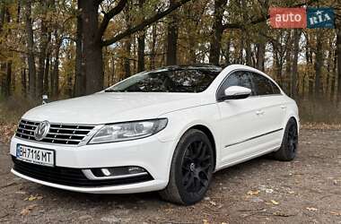 Купе Volkswagen CC / Passat CC 2012 в Києві